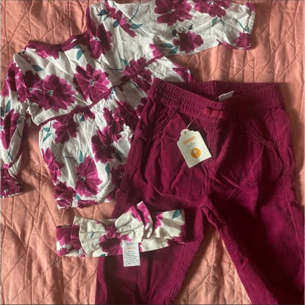 ⭐️3/$13 Baby girl Gymboree outfit